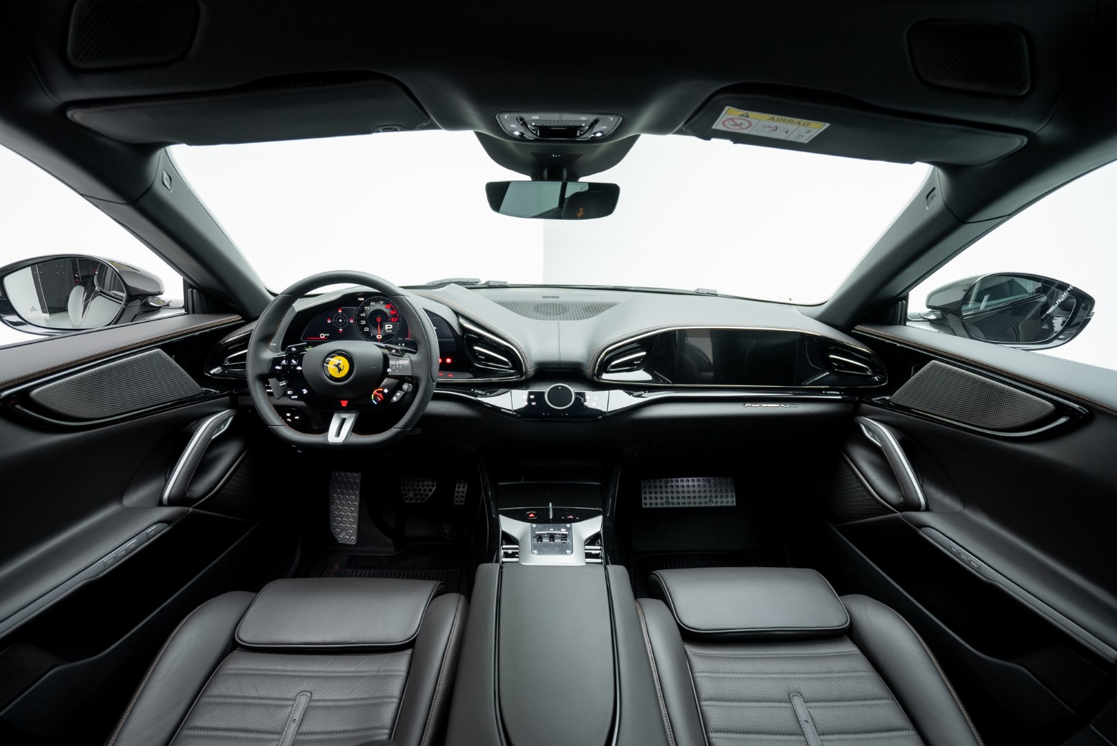 2024 FERRARI PUROSANGUE. FULL OPTIONS. EXTRARANGE INTERIORS AND EXTERIORS.